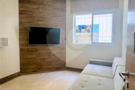 Casa à venda com 4 quartos, sendo 2 suítes, em Pinheiros, São Paulo, SP