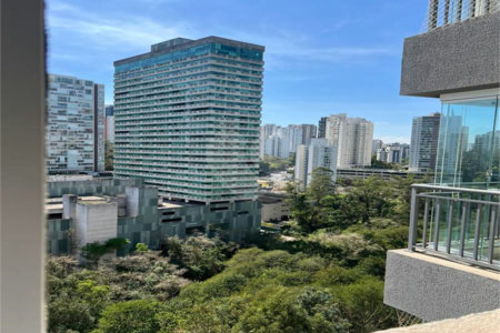 Apartamento à venda com 3 suítes em Jardim Caboré, São Paulo, SP