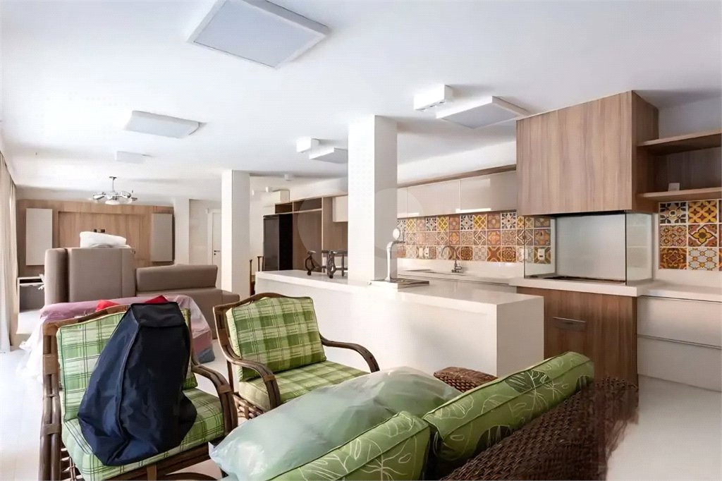 Casa à venda com 4 suítes em Jardim Leonor, São Paulo, SP