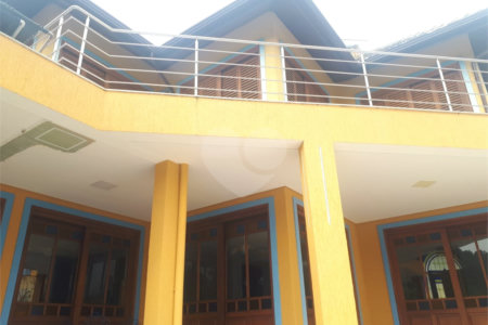 Casa à venda com 7 quartos, sendo 4 suítes,  no condomínio São Joaquim, Vinhedo - SP