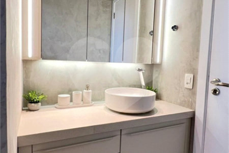 Apartamento à venda com 3 quartos, sendo 1 suíte, em Pitangueiras, Guarujá, SP