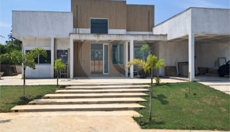 Casa à venda com 3 suítes no condomínio Terras de Mont Serrat, Salto - SP