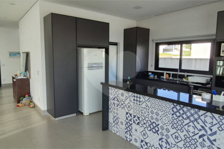 Casa à venda com 3 suítes no condomínio Residencialsaint Paul, Itu - SP