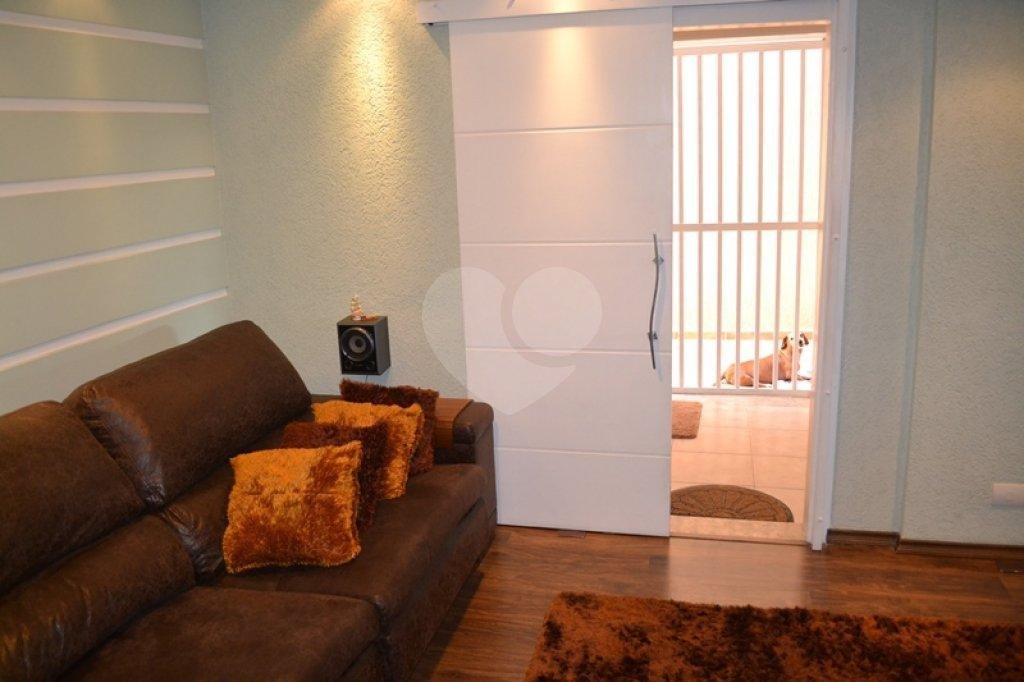 Sobrado à venda com 3 quartos, sendo 1 suíte, em Tremembé, São Paulo, SP
