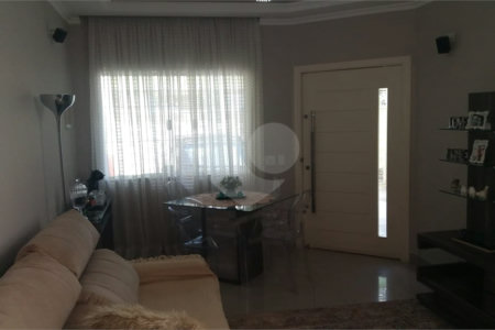 Casa à venda com 3 quartos, sendo 1 suíte, em Nova Cerejeira, Atibaia, SP