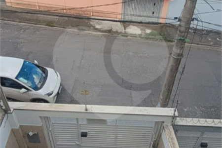 Sobrado à venda com 3 quartos, sendo 1 suíte, em Jardim do Estádio, Santo André, SP