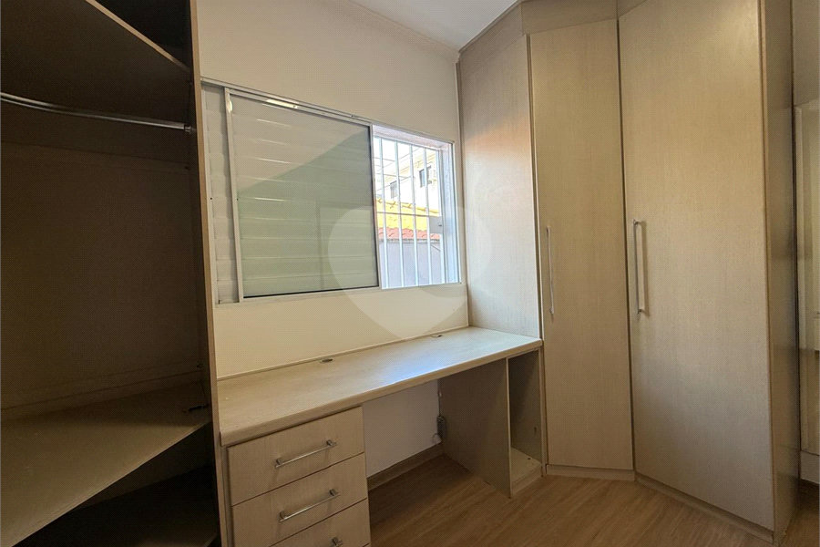Sobrado à venda com 3 quartos, sendo 1 suíte,  em Parque Vitória, São Paulo, SP