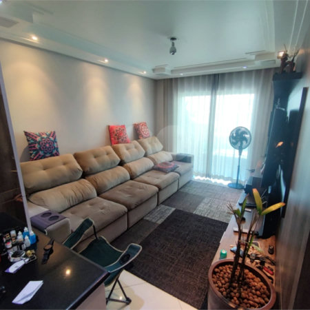 Sobrado à venda com 3 quartos, sendo 2 suítes,  em Vila Pires, Santo André, SP
