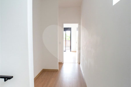 Casa à venda com 3 suítes em Vila Santista, Atibaia, SP