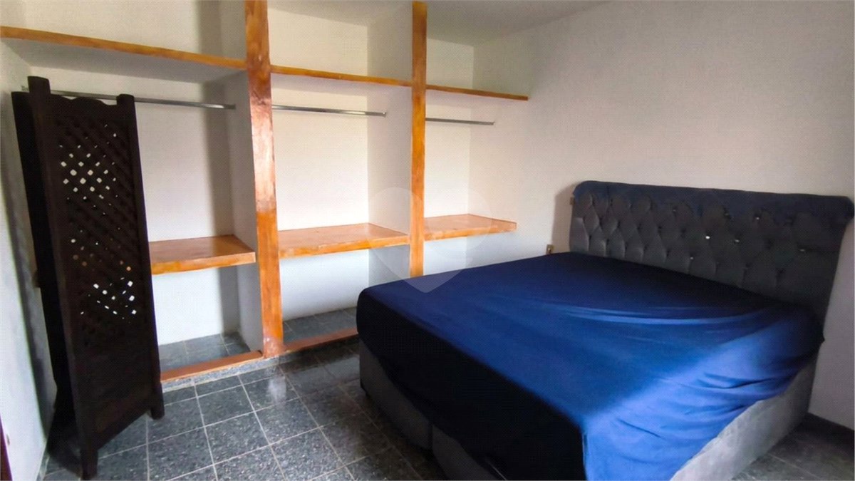 Chácara à venda com 4 quartos, sendo 1 suíte,  em Vale San Fernando, Itapetininga, SP