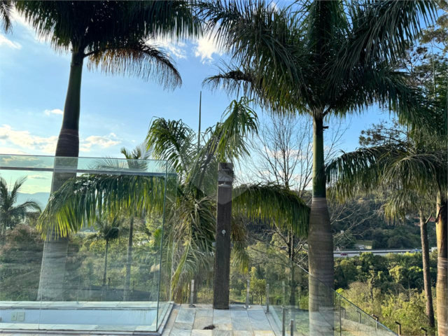 Casa Térrea à venda com 3 quartos, sendo 2 suítes,  em Luiz Fagundes, Mairiporã, SP