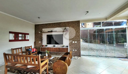 Casa à venda com 3 suítes no condomínio Cantareira, Mairiporã - SP