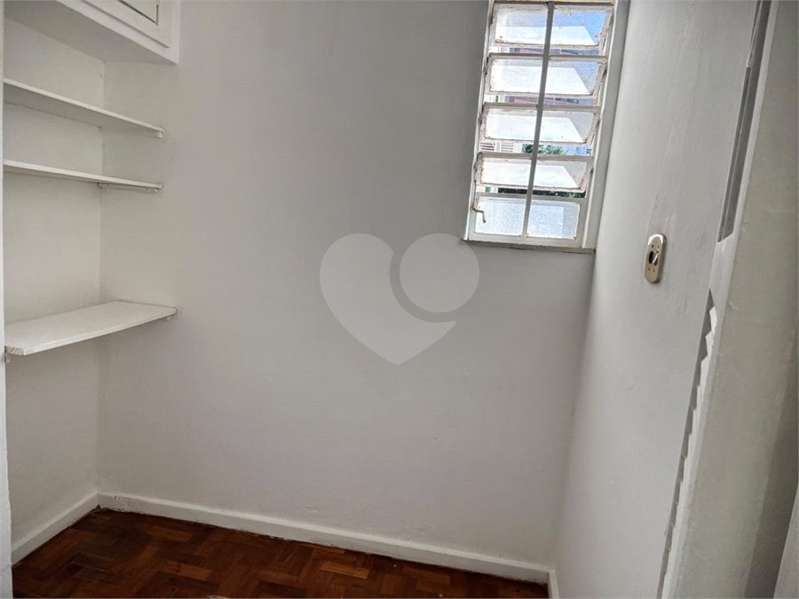 Apartamento à venda com 2 quartos, sendo 1 suíte, em Lagoa, Rio de Janeiro, RJ
