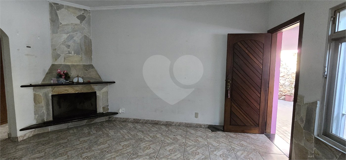 Casa à venda com 3 quartos, sendo 1 suíte, em Lar São Paulo, São Paulo, SP