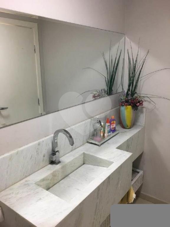 Sobrado à venda com 3 quartos, sendo 1 suíte, em Tremembé, São Paulo, SP