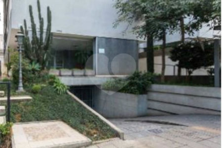 Apartamento à venda com 3 quartos, sendo 1 suíte, em Pinheiros, São Paulo, SP