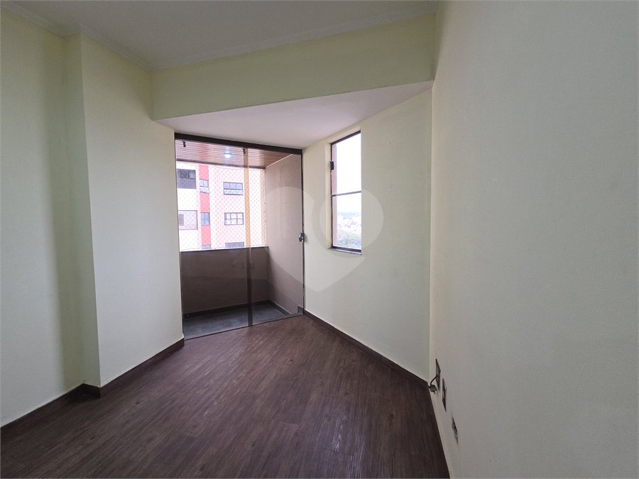 Apartamento à venda com 3 quartos, sendo 2 suítes, no Centro, Sorocaba, SP