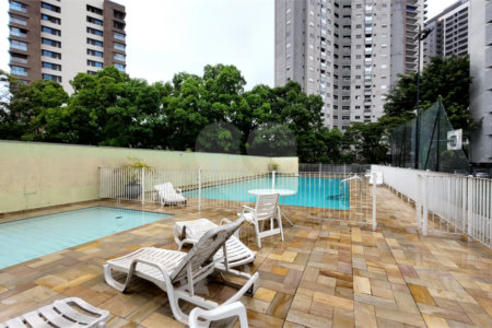 Apartamento à venda com 3 quartos, sendo 1 suíte, em Planalto Paulista, São Paulo, SP