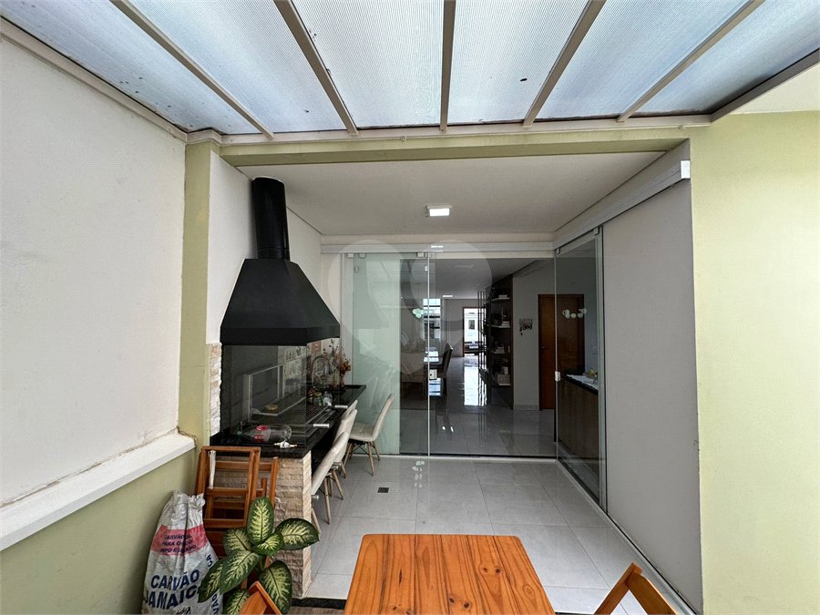Casa à venda com 3 suítes no condomínio Vila Ytu, Indaiatuba - SP
