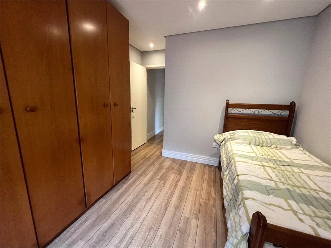 Sobrado à venda com 3 quartos, sendo 1 suíte, em Jardim Vazani, São Paulo, SP