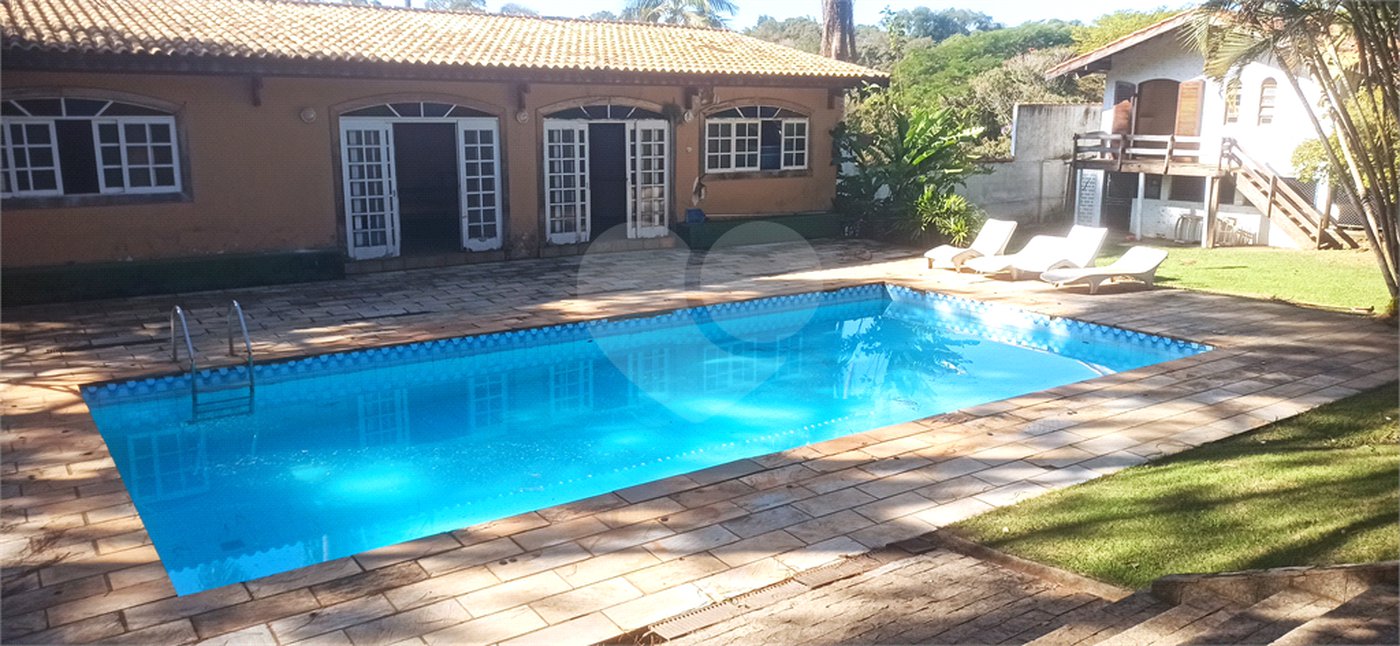 Chácara à venda com 5 quartos, sendo 3 suítes, em Parque Residencial Atibaia, Atibaia, SP