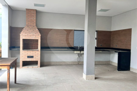 Sobrado à venda com 5 quartos, sendo 2 suítes, em Vila Inah, São Paulo, SP