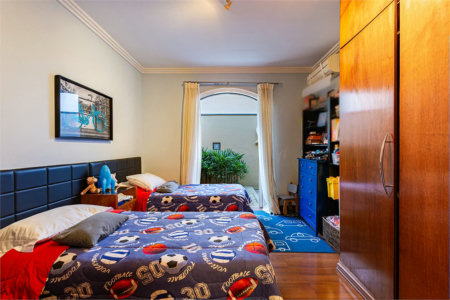 Casa Térrea à venda com 3 quartos, sendo 1 suíte, em Alto de Pinheiros, São Paulo, SP