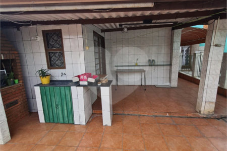Casa à venda com 6 quartos em Vila dos Remédios, São Paulo, SP