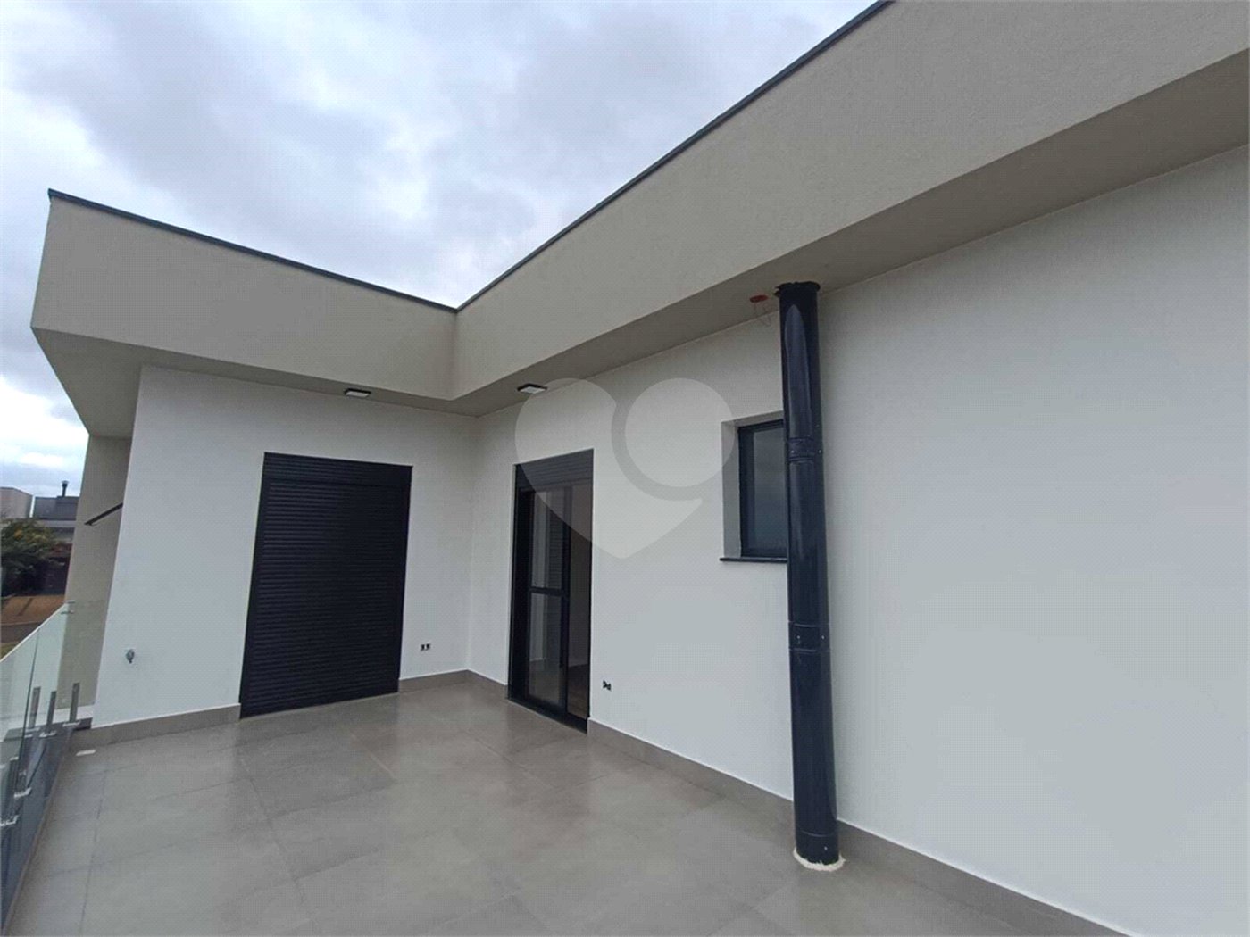 Casa à venda com 3 suítes no condomínio Terras da Estância, Paulínia - SP