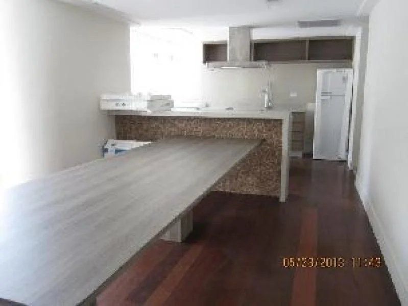Apartamento à venda com 4 quartos, sendo 1 suíte,  em Vila Andrade, São Paulo, SP
