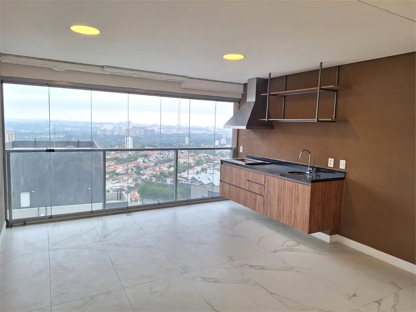 Apartamento à venda com 3 suítes em Sumarezinho, São Paulo, SP