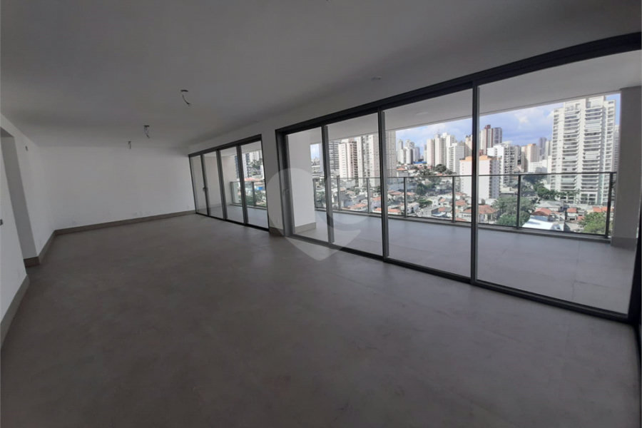 Apartamento à venda com 4 suítes em Santana, São Paulo, SP