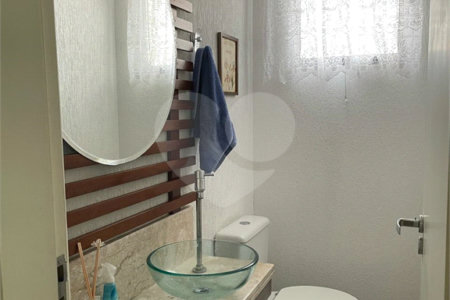 Casa à venda com 3 suítes no condomínio Tamboril, São Paulo - SP