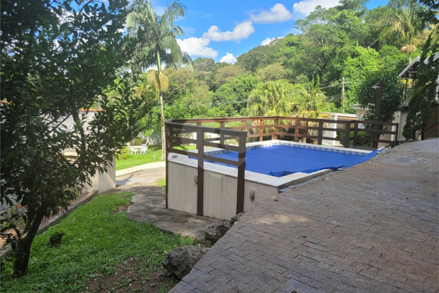 Sítio à venda com 6 quartos, sendo 3 suítes, em Serra da Cantareira, Mairiporã, SP