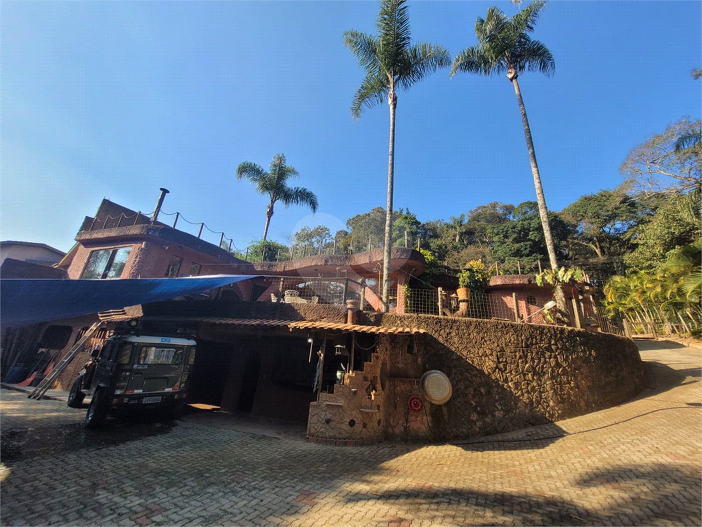 Casa à venda com 2 suítes no condomínio Associação Reserva das Hortênsias, Mairiporã - SP
