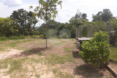 Chácara à venda com 4 quartos, sendo 1 suíte, em Vista Alegre, Vinhedo, SP