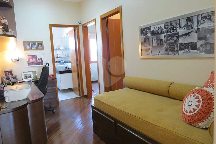 Sobrado à venda com 4 quartos, sendo 1 suíte, em Santana, São Paulo, SP