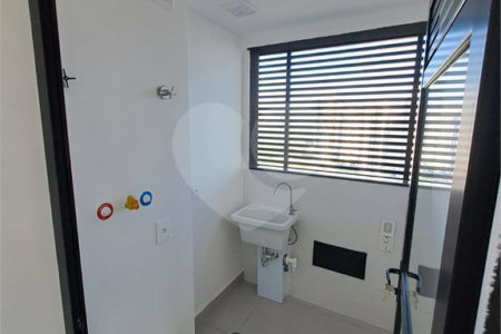 Apartamento à venda com 3 suítes, em Alphagran Alphaville, Barueri, SP