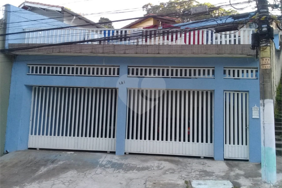 Sobrado à venda com 3 quartos em Tremembé, São Paulo, SP