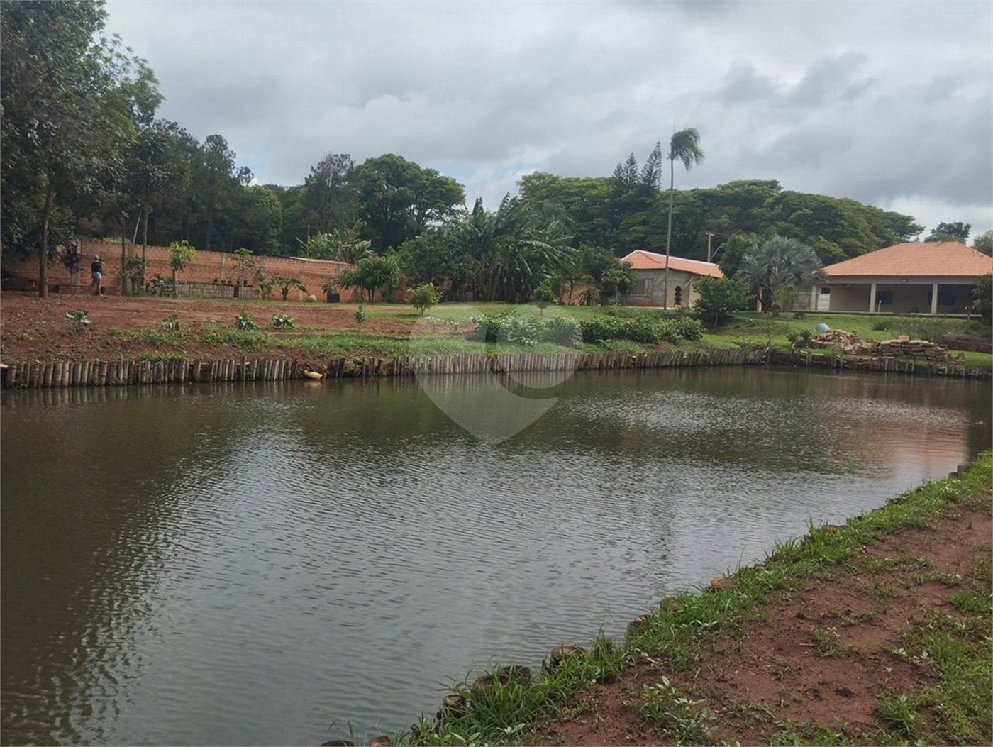 Chácara à venda com 3 quartos, sendo 1 suíte, em Chácara Flora Araraquara, Araraquara, SP