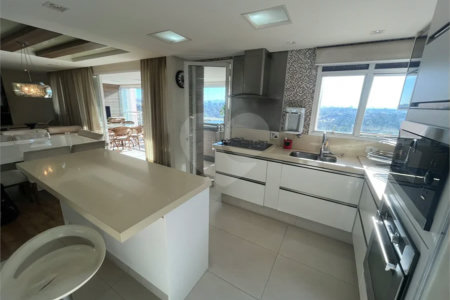 Apartamento à venda com 4 quartos, sendo 2 suítes, em MORUMBI, São Paulo, SP