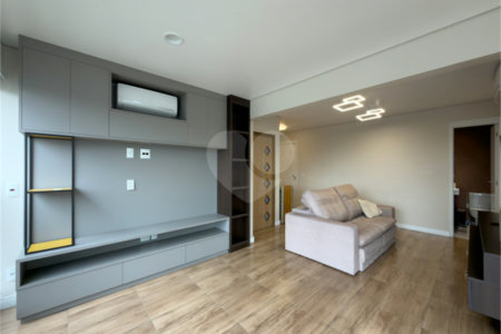 Apartamento à venda com 4 quartos, sendo 2 suítes, em Pinheiros, São Paulo, SP
