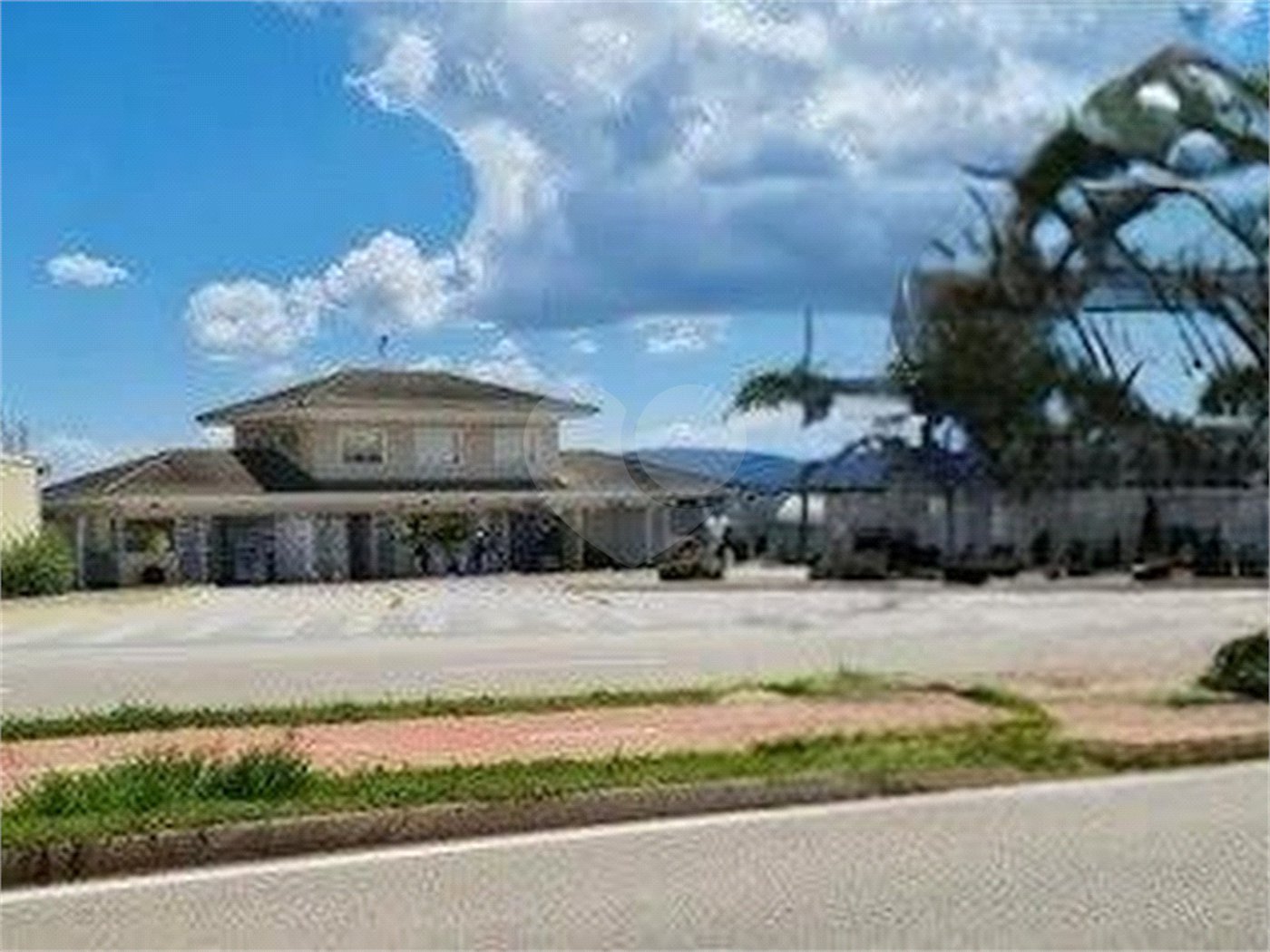 Casa à venda com 3 quartos, sendo 1 suíte, no condomínio Villagio Milano, Sorocaba - SP