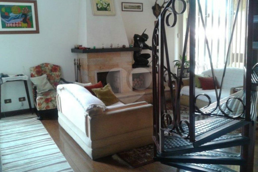 Sobrado à venda com 3 quartos, sendo 1 suíte, em Palmas do Tremembé, São Paulo, SP
