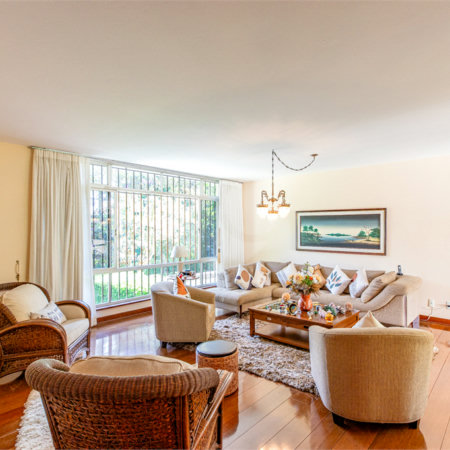 Casa de Vila à venda com 3 quartos, sendo 1 suíte, em Alto da Boa Vista, São Paulo, SP