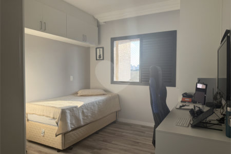 Apartamento à venda com 3 quartos, sendo 1 suíte, em Vila Paulicéia, São Paulo, SP