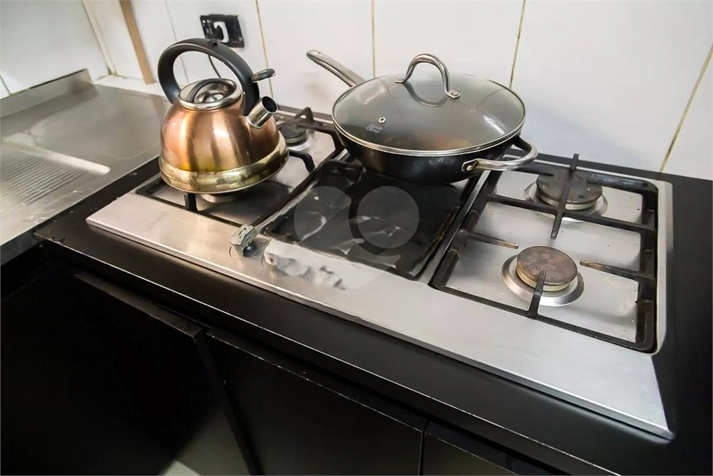 Casa à venda com 6 quartos, sendo 5 suítes,  em Vila do Encontro, São Paulo, SP