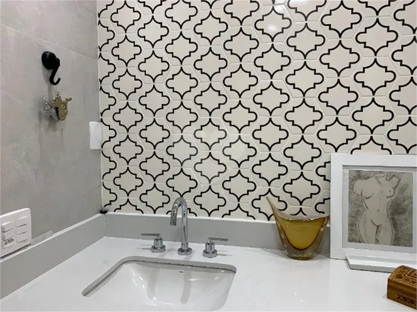 Apartamento à venda com 3 quartos, sendo 1 suíte, em Cidade São Francisco, São Paulo, SP