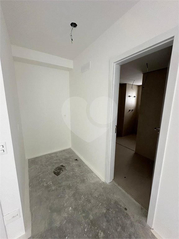Apartamento à venda com 2 suítes em Jardim Morumbi, São Paulo, SP