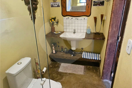 Casa Térrea à venda com 4 quartos, sendo 1 suíte, em Jardim Centenário, Atibaia, SP